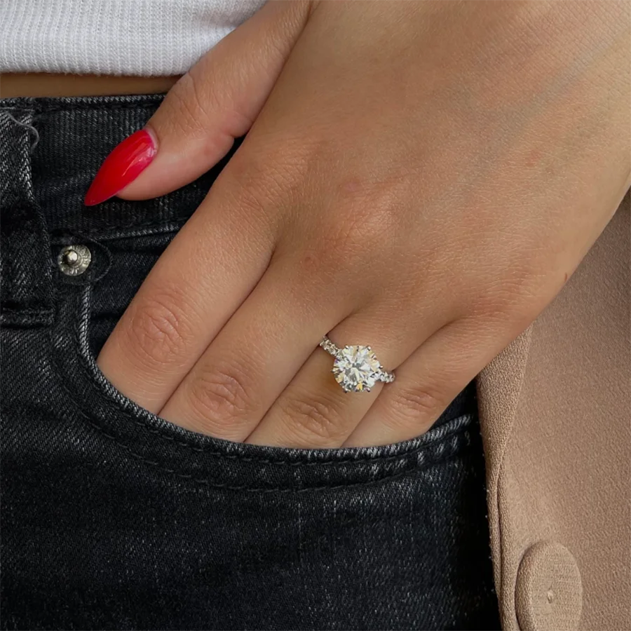 The Eternal Radiant: 14K White Gold Round Cut IGI Bridal Set