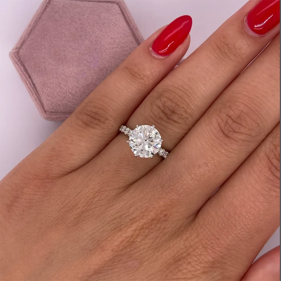 The Eternal Radiant: 14K White Gold Round Cut IGI Bridal Set