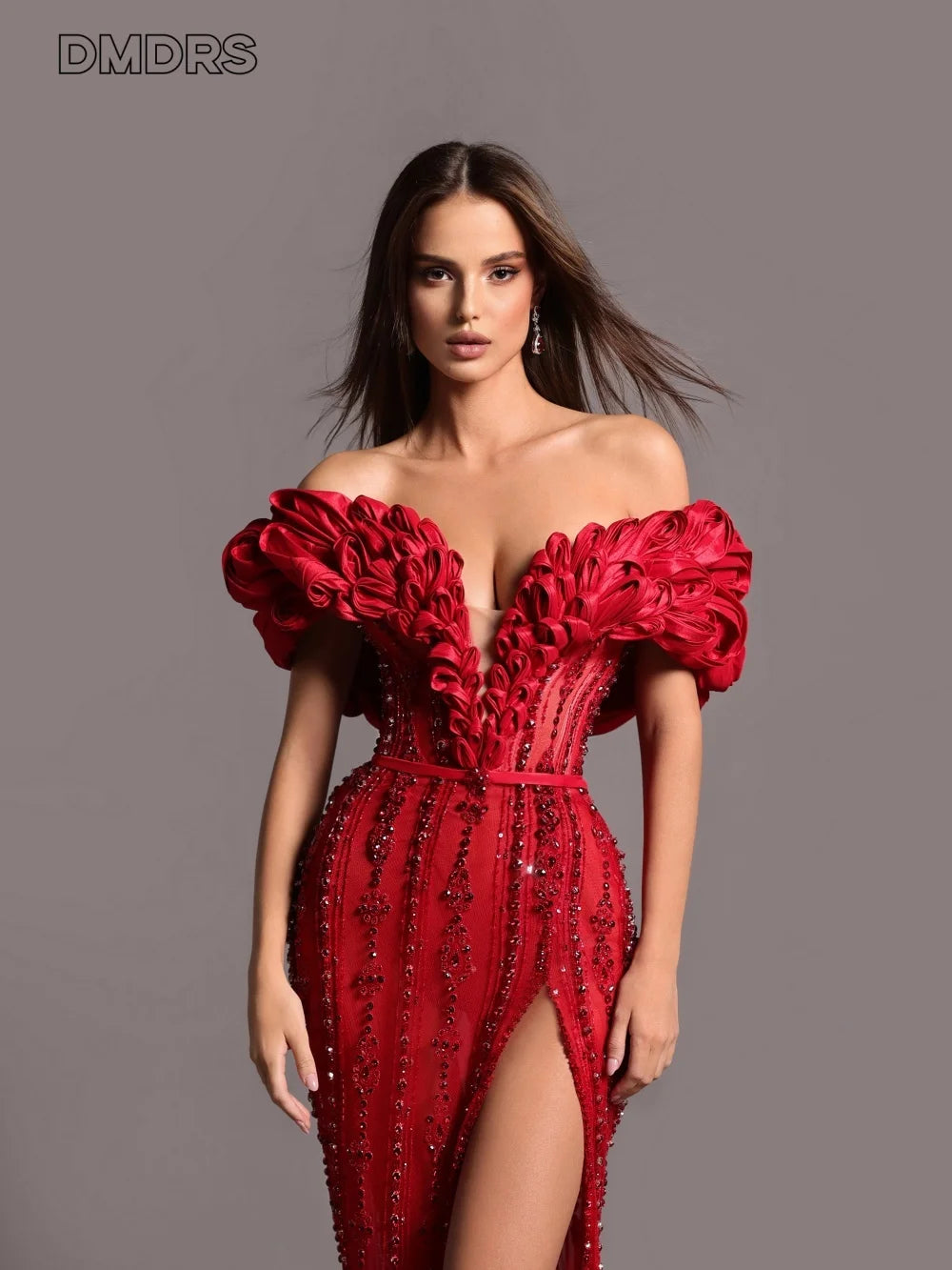 The Ethereal Sweetheart: A-Line Tulle Gown with Watteau Train