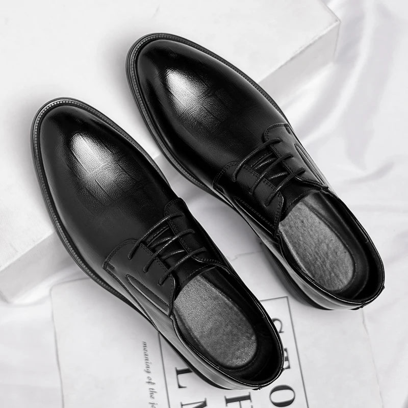 The Pinnacle Ascent: Men’s Leather Elevator Oxford Shoes